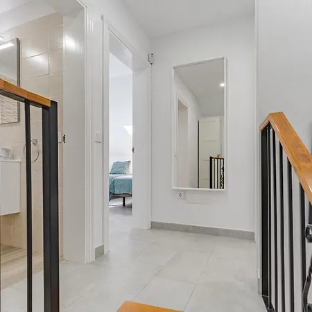 Tower Penthouse Parque Santiago I Appartement